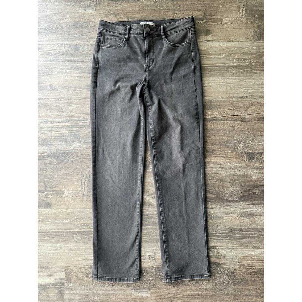 Nine West Slim Straight Leg Jeans (size 6)